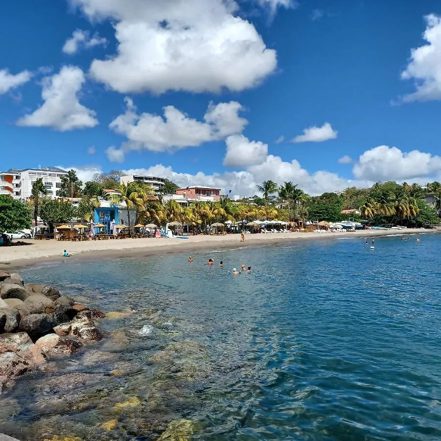 Holiday home Maison De Vacances Les Pieds Dans L'Eau Schoelcher Martinique